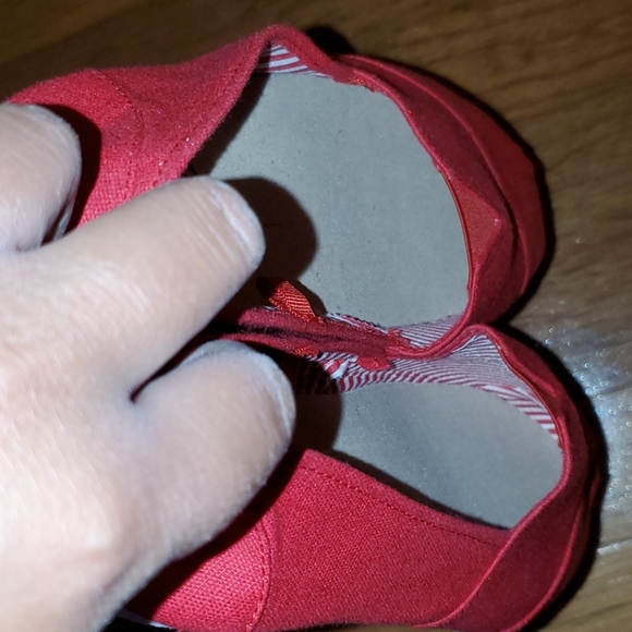 Flats - Picture 2 of 2